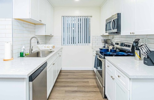 Altadena Apartment | 2b2b APT Close to Rose Parade and Pasadena Oldtown