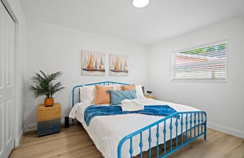 Largo Apartment | 2b2b Duplex 10 Min To The Beach