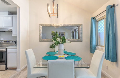 Foothill Farms House | 2BD/2BR Near Sac FolsomRoseville