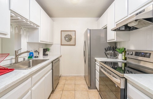 Foothill Farms House | 2BD/2BR Near Sac FolsomRoseville