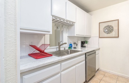 Foothill Farms House | 2BD/2BR Near Sac FolsomRoseville
