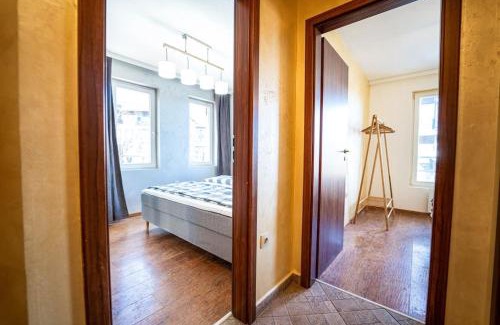 Kvartal Noviya Grad Apartment | 2BD App in Bojurland FREE Pool SPA Parking and Skishuttle