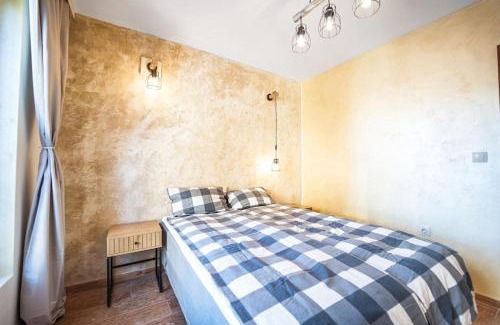 Kvartal Noviya Grad Apartment | 2BD App in Bojurland FREE Pool SPA Parking and Skishuttle