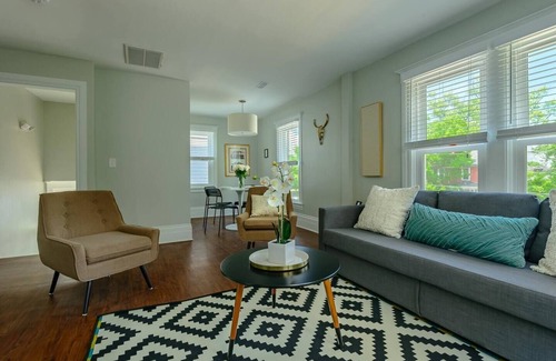 Detroit Apartment | 2bd Apt in West Village - Eat, Drink, Be Merry!