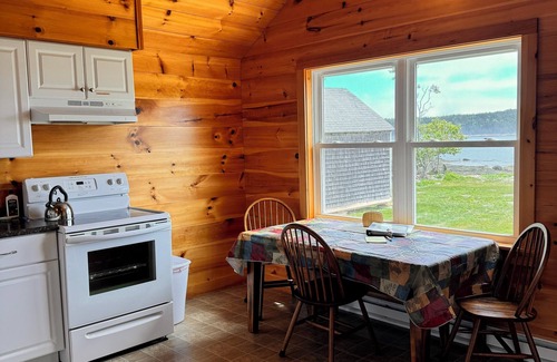 Steuben Cottage | 2bd, Pigeon Hill Bay, fire pit, star lit sky, AC in loft, quiet, Fall rate drop