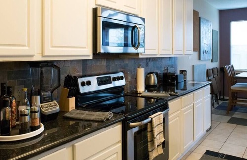 Humble House | 2BdRm Townhouse - Houston (Humble/IAH)