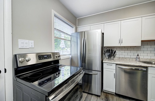 Indianapolis House | 2Bed/1Bth - King Bed Monon Trail