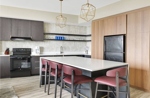 Peachtree Center Resort | 2Bed/2Bath Gorgeous New Resort in Downtown Atlanta!