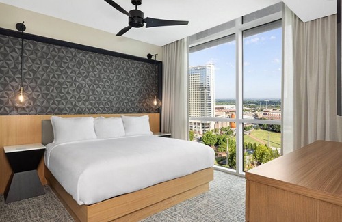 Peachtree Center Resort | 2Bed/2Bath Gorgeous New Resort in Downtown Atlanta!