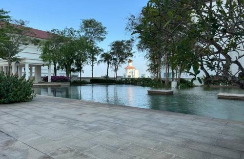 Seri Tanjung Pinang Apartment | 2Beds Seaview Waterfront Straits Quay w/Free Carpark And Bathub