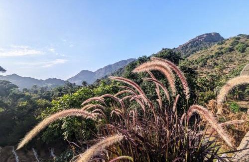 Mount Abu Villa | 2BHK Cliff Side Villa