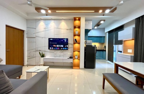 Gandhinagar Apartment | 2BHK Service Apt in GIFT City, Gujarat, India RamaRoyals Dot Com