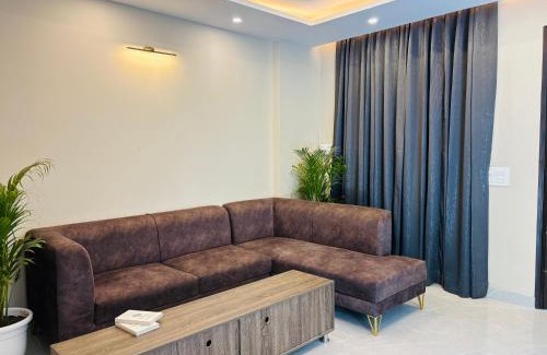 Sushant Lok Apartment | 2BHK Velvet retreats