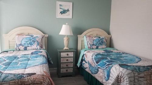 Gulf Gate Estates Apartment | 2BR/1BA Sienna Park, Sarasota Fl