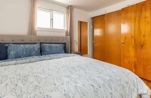 Cheektowaga Apartment | 2BR-1BA Upper Unit in Central Cheektowaga W/One parking
