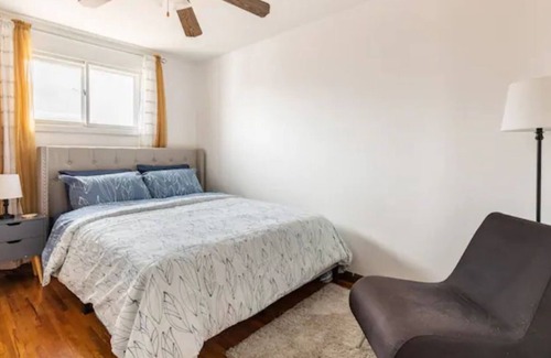 Cheektowaga Apartment | 2BR-1BA Upper Unit in Central Cheektowaga W/One parking