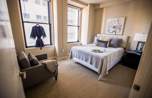 Downtown Baltimore Apartment | 2BR/2BA Brand New Executive Luxury Suite w/ Gym by ENVITAE