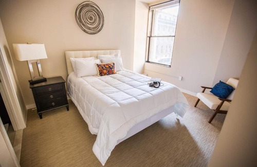 Downtown Baltimore Apartment | 2BR/2BA Brand New Executive Luxury Suite w/ Gym by ENVITAE