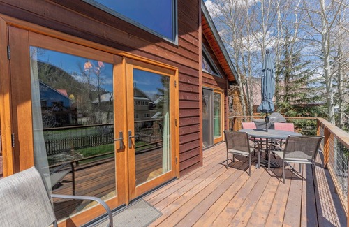 Crested Butte House | 2BR 2BA In Town, Pet Friendly, Fenced Yard, Walkable, Large Deck
