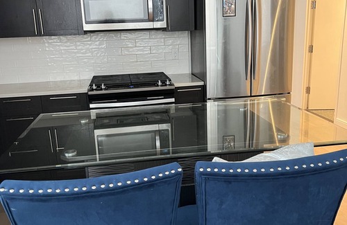 Queens Apartment | 2br apartment 15 min from nyc close to public transportation