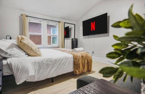 Durham Region Apartment | 2BR Apt Mins from Beach and Downtown Free Parking