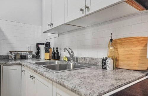 Durham Region Apartment | 2BR Apt Mins from Beach and Downtown Free Parking
