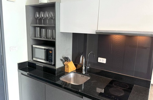 Patong Apartment | 2br at The Deck Great location & sea view pool