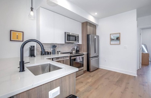 Southeast Hotel | 2BR Capitol Hill Apt w/Balcony - 3 Min to Metro!