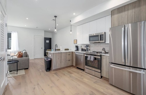 Southeast Hotel | 2BR Capitol Hill Apt w/Balcony - 3 Min to Metro!