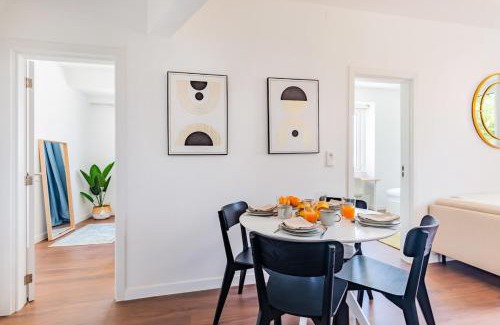 Penha de Franca Apartment | 2BR Cardiff Apartment with Balcony