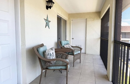 Englewood South Condo | 2BR Condo – Clubhouse, Pool, Near Beaches