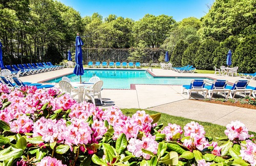 Mashpee Condo | 2BR Condo in Cape Cod w/Patio & Laundry