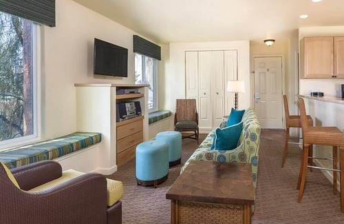 Las Vegas Condo | 2br Condo with Access to Las Vegas Strip!