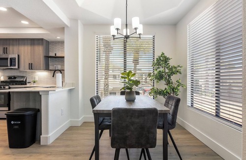 Pinnacle Peak Apartment | 2BR CozySuites at Kierland Commons with pool #09