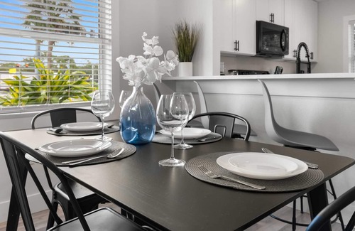 Bay Acres House | 2BR Florida Home Near the Shore!