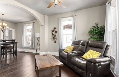 Northside Apartment | 2BR Furnished Gem Near Hospital