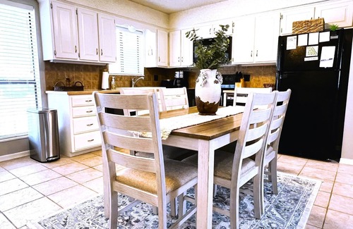 Osage Beach Condo | 2BR Getaway for Families Lake & Pool View Pets Beach W&D & Slip Trailer Parking