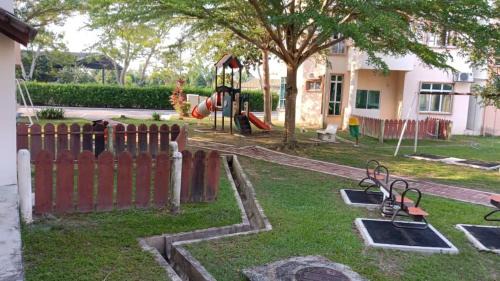 Kampung Bagan Lalang Apartment | 2BR Ground-Floor Private Apartment at Sri Bayu Resort Hotel, Bagan Lalang