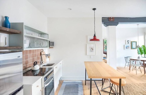 Yamacraw Village Condo | 2BR in the Heart of Historic Downtown Savannah