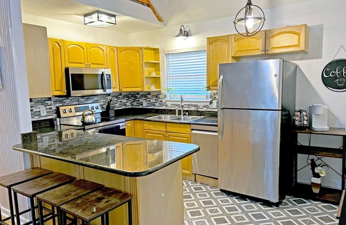 Silver Creek Village House | 2BR Lake Buchanan Escape ~ 1 block from Lake