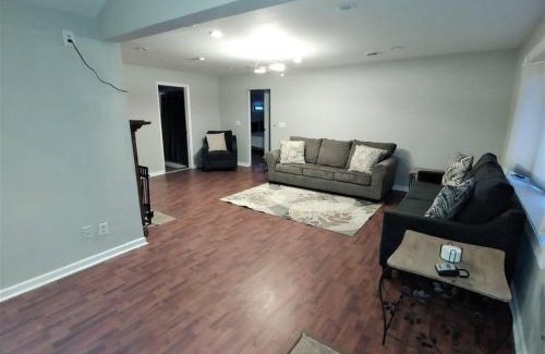 Waterford House | 2BR Lake House 40ft Dock Access