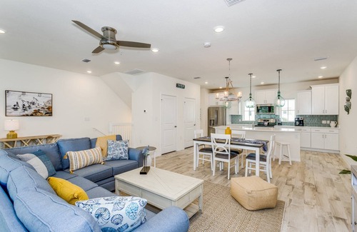 Ono Island House | 2BR Lost Key Townhouse| Pet Friendly | Pools | Private Beach Club | Golf | Tennis | Fitness Center