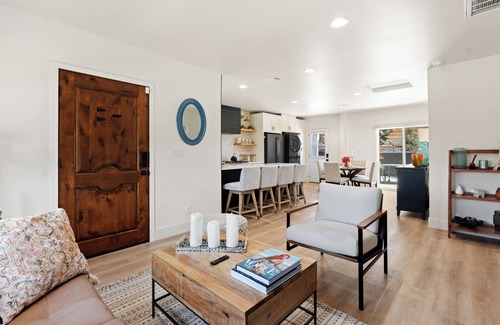 Park Mesa Heights House | 2BR Luxury Stay Near LAX, SoFi & local Beaches