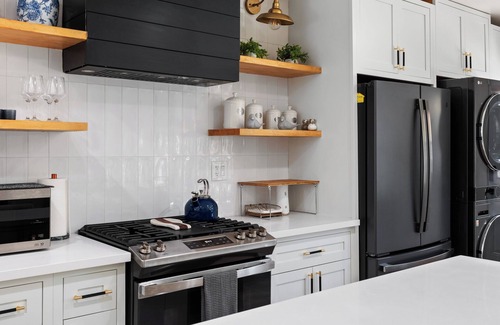 Park Mesa Heights House | 2BR Luxury Stay Near LAX, SoFi & local Beaches