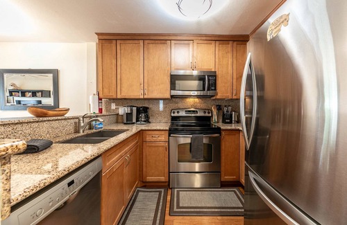 Alpine Meadows Condo | 2BR Mins to Alpine Base Area Palisades