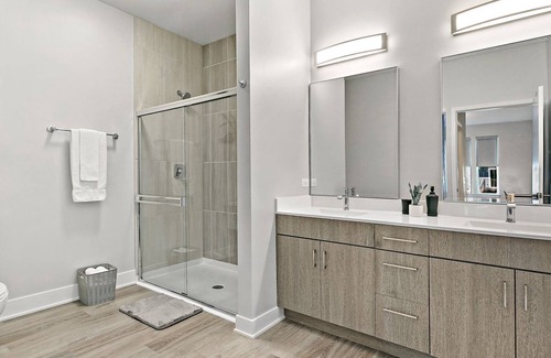 Warrenville Condo | 2BR Modern Living in Warrenville