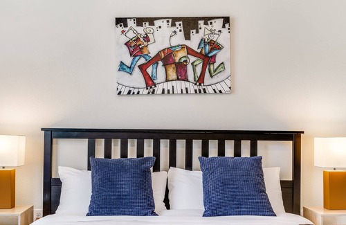 West Congress Apartment | 2BR Modern SoCo CozySuites w/ 2 Pools! #09