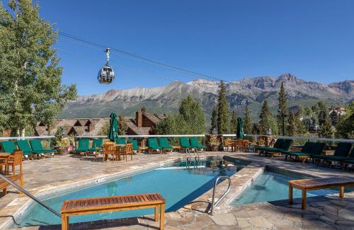 Mountain Village House | 2BR Mountain Lodge Luxury Skiin out Best Amenities