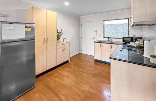 Newmarket Apartment | 2BR Newmarket Retreat near Broadway: Zodiak Stays