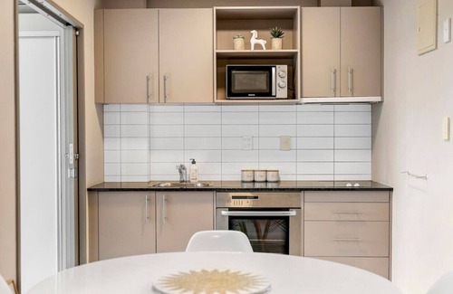 Newton Apartment | 2BR + Parking, Perfect City Stay